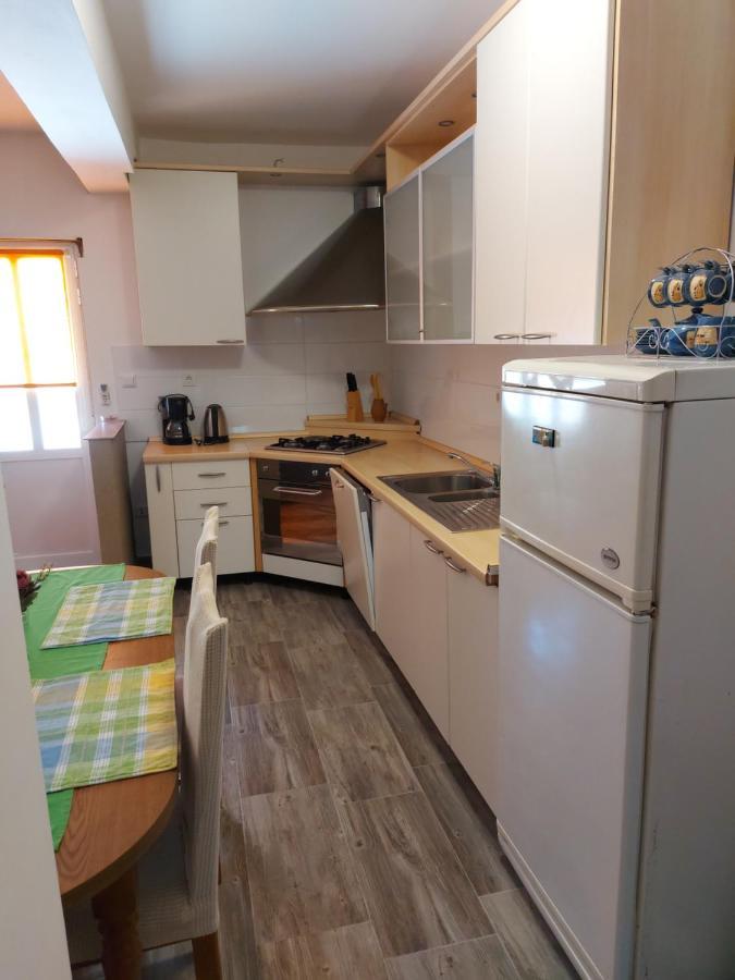Apartamento Apartman Stefan Karlobag Exterior foto