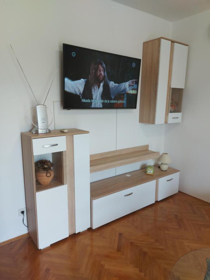 Apartamento Apartman Stefan Karlobag Exterior foto