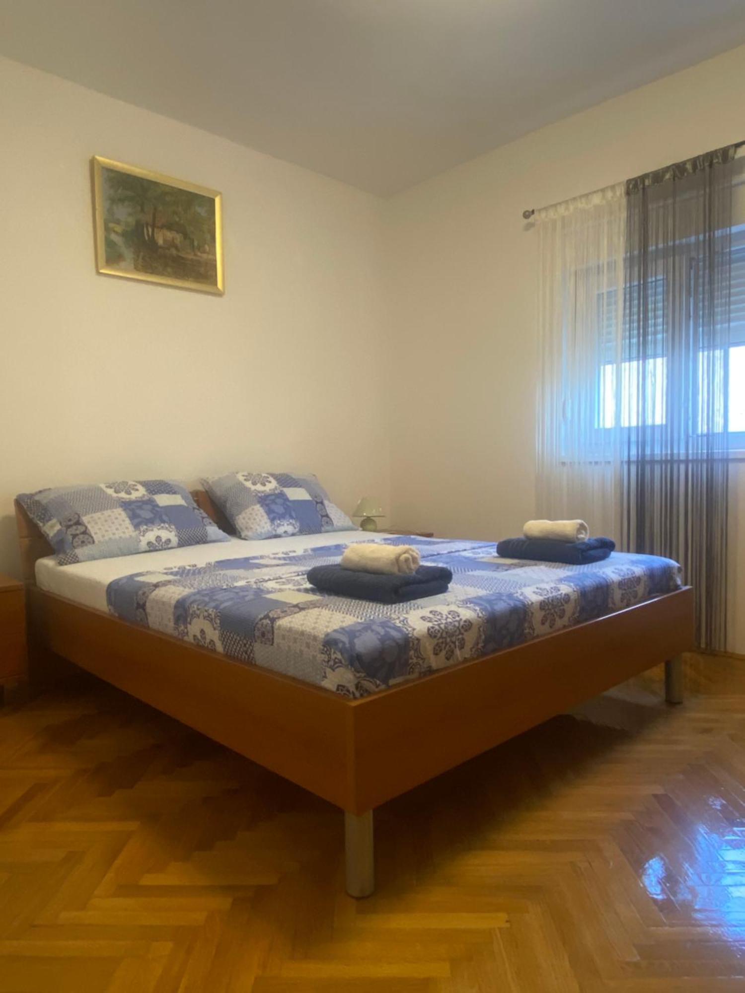 Apartamento Apartman Stefan Karlobag Exterior foto